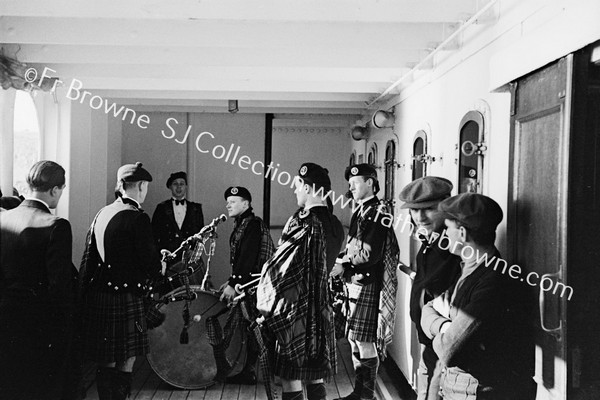 SS CALEDONIA THE PIPE BAND